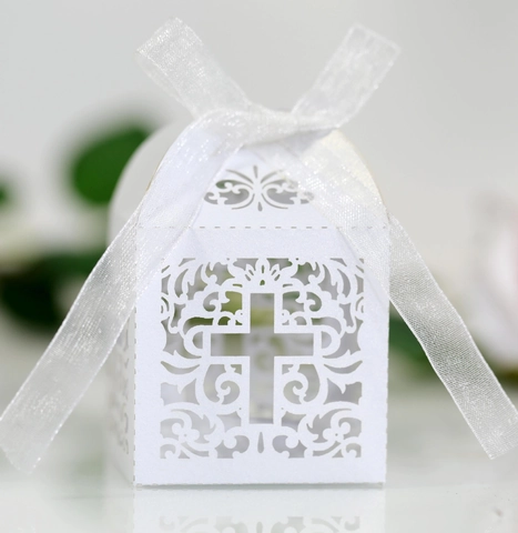 European Laser Cut Hollow Cross Candy Box With Ribbon For Wedding Baptism Christening Religious Party Favor Wrapping