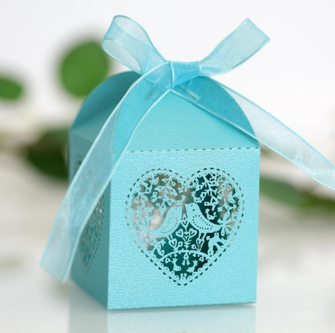 Scatole per Caramelle Intagliate al Laser Cuore Uccelli dell'Amore Carta Perlata Con Nastro per Matrimonio San Valentino Festa