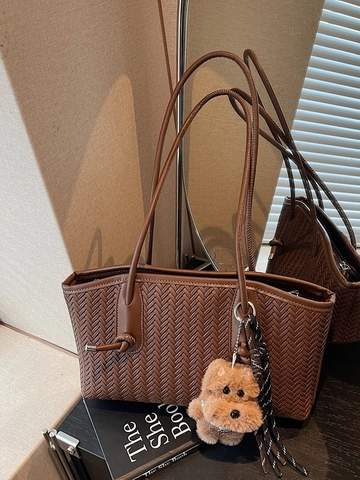Women Retro Large Capacity Woven Tote Bag Fashion PU Leather Braided Shoulder Bag With Plush Dog Charm Daily Commute Handbag