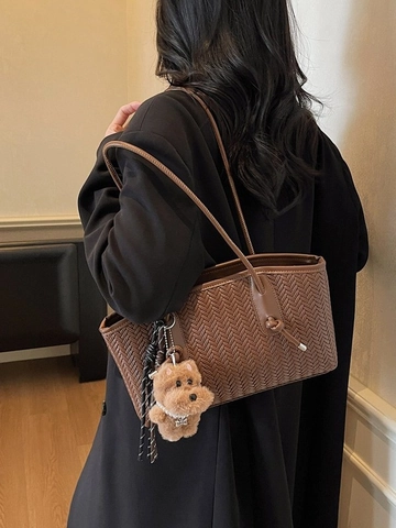 Women Retro Large Capacity Woven Tote Bag Fashion PU Leather Braided Shoulder Bag With Plush Dog Charm Daily Commute Handbag