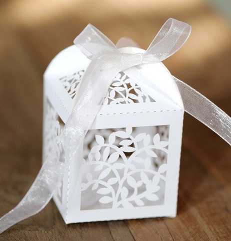 Lasergeschnitten Blatt Hohl Perlmuttpapier Geschenkbox Mit Band Für Hochzeit Party Valentinstag Süßigkeiten Verpackung