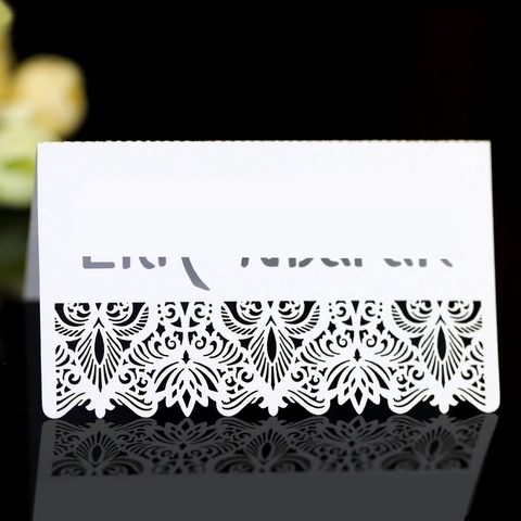 Elegant Laser Cut Pearlescent Paper Place Cards Floral Hollow Out Lace Table Cards For Wedding Banquet Party Decoration