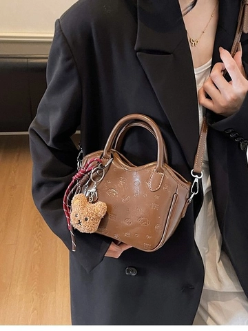Borsa a Secchiello in Pelle PU Retrò Goffrata da Donna Borsa a Mano di Design di Nicchia Con Ciondolo a Orso Borsa a Tracolla Piccola