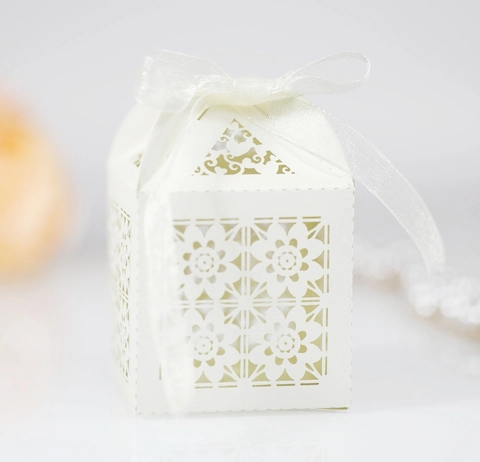 Laser Geschnitten Holle Blume Hochzeit Süßigkeitenbox Europäischer Stil Perlmuttpapier Geschenkbox Mit Band Für Party Dekoration
