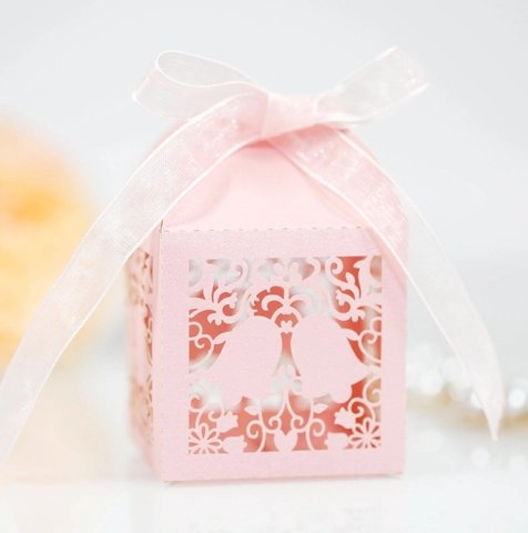 Christmas Laser Cut Hollow Snowflake Bell Candy Box Pearlescent Kraft Paper Wedding Party Gift Favor Packaging Box