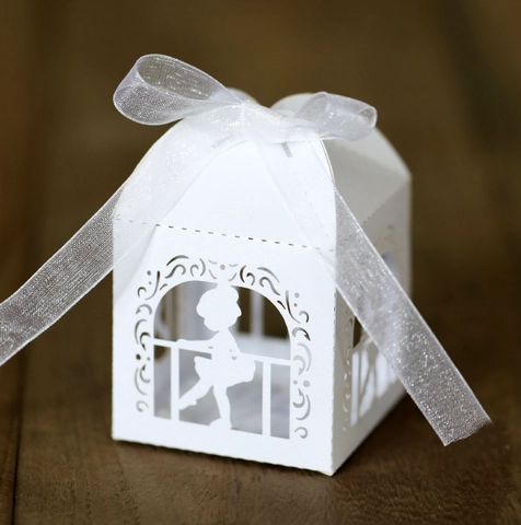 Elegant European Laser Cut Ballet Girl Candy Box Pearl Paper Hollow Gift Box With Ribbon For Wedding Party Favor