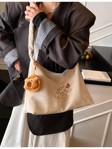 Sac Hobo en PU Grande Capacité pour Femmes Avec Poignée Froncée Sac Bandoulière Décontracté Style Dumpling Avec Pendentif Ours