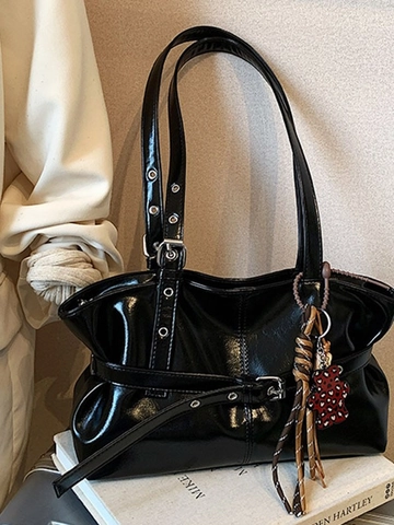 Sac à Épaule en Cuir PU Luisant de Grande Capacité pour Femmes Sac Cabas Plissé Vintage Sous le Bras Avec Pendentif Ours