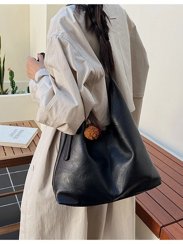 Sac Fourre-Tout Hobo en Cuir PU Grande Capacité pour Femmes Vintage Surpiqûre Sac à Bandoulière Avec Charme de Pompon