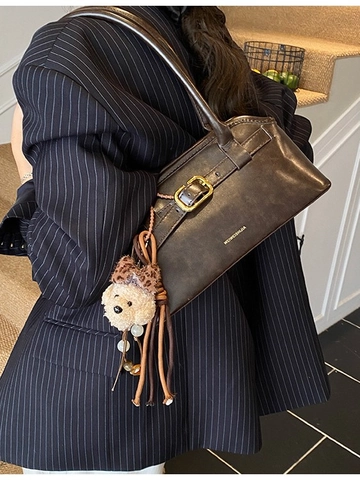 Sac à Épaule Cabas en Cuir PU Rétro pour Femmes Grande Capacité Sac Sous le Bras Vintage Sac Commuter Avec Pendentif
