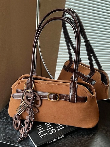 Sac Sous le Bras en Simili Cuir PU et Suède Vintage pour Femmes Sac à Épaule Mat Rétro Avec Pendentif Lettre Sac à Main Élégant