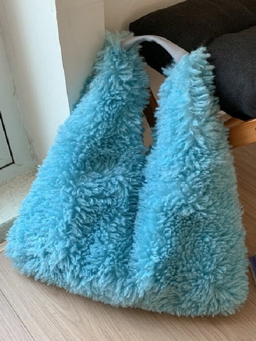 Women Faux Fur Plush Tote Bag Large Capacity Solid Color Autumn Winter Shoulder Bag Commuting Handbag Magnetic Buckle