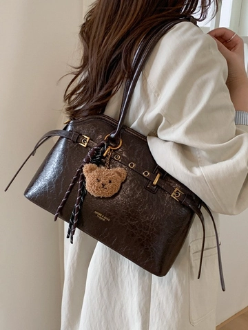Vintage PU Leather Underarm Bag For Women Minimalist Sophisticated Shoulder Tote Bag With Plush Bear Charm Retro Daily Fashion Handbag