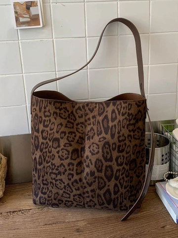 Vintage Suede Leopard Print Bucket Bag Large Capacity Single Shoulder Underarm Bag Retro Minimalist Tote Bag For Women