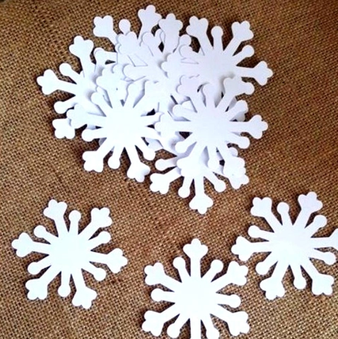 Laser Cut White Snowflake Paper Place Cards For Christmas Wedding Party Table Decoration Minimalist Winter Hollowed Cards
