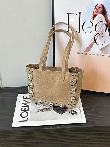 Vintage Suede Shoulder Bag For Women Silver Rivet Grommet Decor Tote Bag Retro Fashion Underarm Handbag Solid Color Satchel