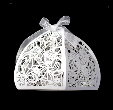 Exquisite Rose Laser Cut Hollow Candy Box With Ribbon Bowknot For Wedding Party Valentine Day Gift Packaging Pearlescent Paper Box