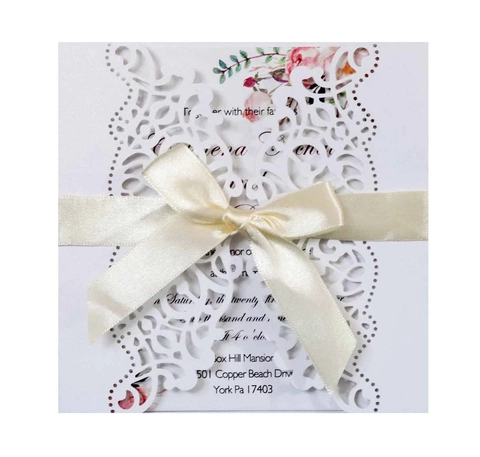 Eleganti Biglietti D'invito Per Matrimonio Al Taglio Laser Con Carta Perlata Modello Floreale Traforato Fiocco In Raso