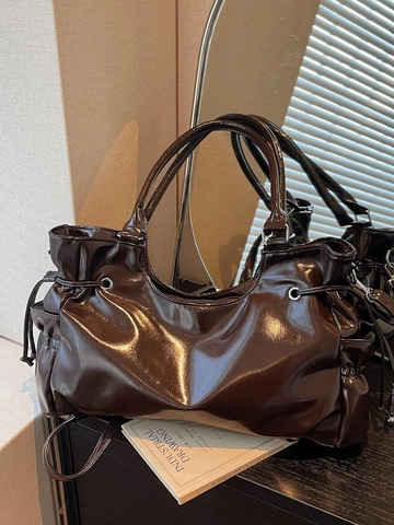Large Capacity Women Shiny PU Leather Tote Bag Glossy Pleated Drawstring Shoulder Bag Retro Fashion Casual Crossbody Bag