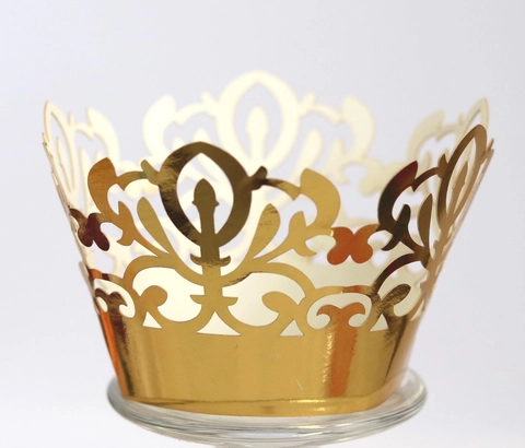 Laser Cut Hollow Cupcake Wrappers Pearlescent Paper Crown Vine Lace Decorative Baking Liners For Wedding Birthday Party Dessert Decoration