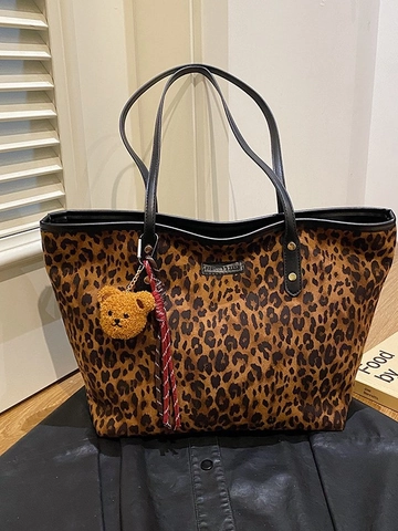 Retro Corduroy Leopard Print Tote Bag For Women Korean Style Large Capacity Shoulder Bag Casual Commuter Bag With Plush Bear Charm