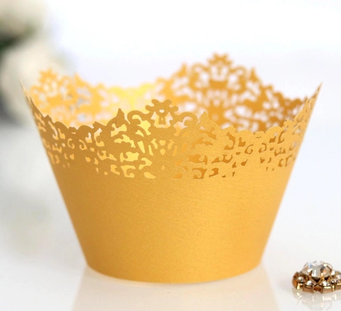 Europäische Elegante Spitze Laserschnitt Cupcake Manschetten Perlmuttpapier Hohl Muffin Cup Ränder Für Hochzeit Geburtstag Party Kuchen Dekoration