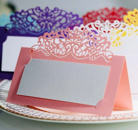 Laser Cut Hollow Place Cards Pearlescent Paper Wedding Banquet Party Table Decoration Seating Cards For Guests