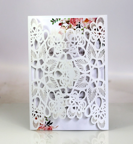 Elegant European Floral Laser Cut Wedding Invitation Cards With Ribbon Lace Hollowed Greeting Cards For Marriage Party