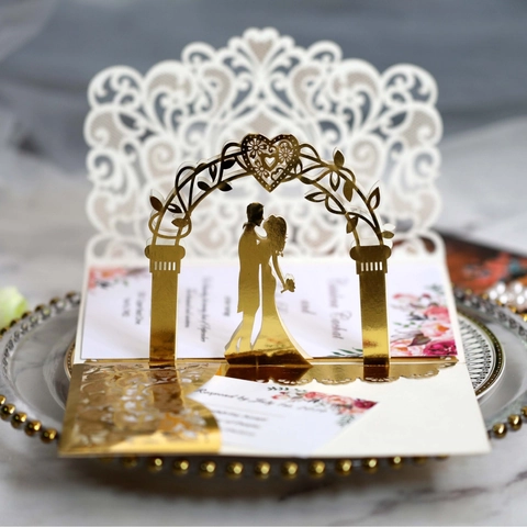Biglietti di Invito per Matrimonio Pop-up 3D Taglio Laser Arco di Fiori a Cuore Sposa Sposo Lussuosi Eleganti Biglietti di Auguri in Carta Perlata per Anniversario