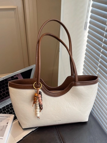 Vintage Large Capacity PU Leather Tote Bag For Women Minimalist Solid Color Shoulder Bag With Beaded Charm Fashion Handbag
