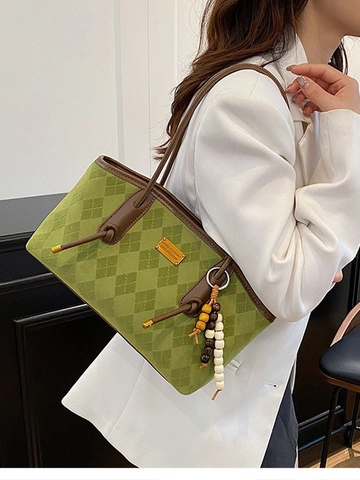 Bolso Tote de Cuero PU Acolchado Vintage Argyle para Mujer Bolso de Hombro Efecto Ante con Colgante de Borla de Madera