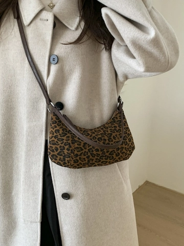Damen Vintage Wildleder-Optik PU Leder Knödeltasche Retro Hobo Umhängetasche Mit Metallring-Gurt Für Den Täglichen Weg