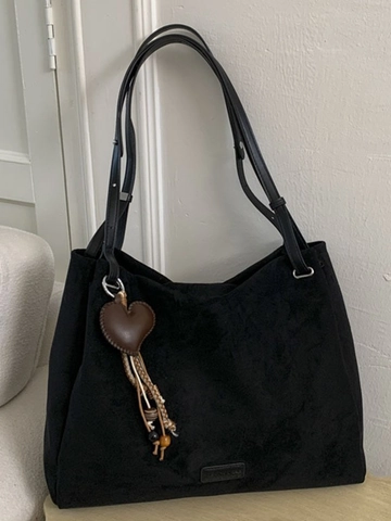 Grote Capaciteit PU Leer Tote Bag Voor Vrouwen Retro Mat Schoudertas Crossbody Bag Met Hart Charm Woon-werkverkeer Handtas