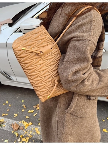 Fashion Pleated Matelassé Tote Bag For Women Soft PU Leather Large Capacity Shoulder Bag With Drawstring Commuting Handbag