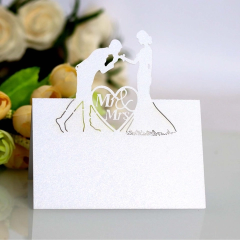Laser Cut Heart Silhouette Mr & Mrs Wedding Place Cards Romantic Pearlescent Paper Hollow Table Name Cards For Party Decoration
