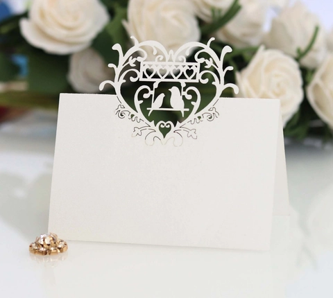 Segnaposto Intagliati a Laser Cuore Uccello per Decorazione Matrimonio Festa Carta Perlata Segnanome per Banchetto