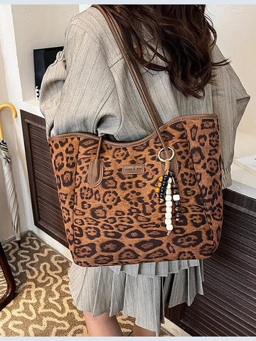 Sac Cabas Vintage en Daim Imprimé Léopard Pour Femmes Sac à Bandoulière Grande Capacité Avec Gland en Perles de Bois