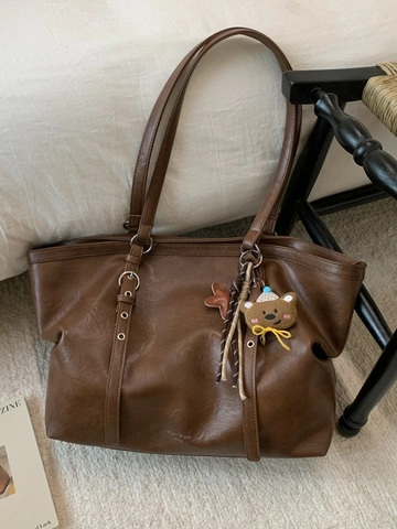 Damen Große Kapazität PU Leder Tote Bag Vintage Minimalistisch Schulter Handtasche Zum Pendeln Casual Doppelriemen Tasche Mit Bärenanhänger