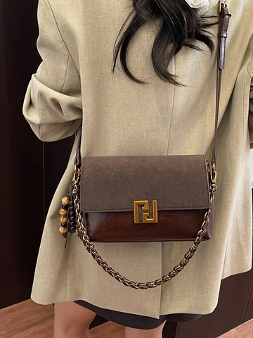 Vintage Women PU Leather Crossbody Bag Contrast Color Matte Small Square Shoulder Bag With Chain And Wooden Bead Pendant