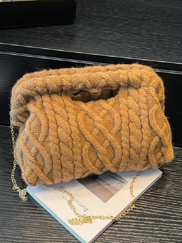 Fashion Knitted Cable Pattern Chain Shoulder Bag For Women Solid Color Quilted Macaron Cloud Handbag Casual Versatile Bag
