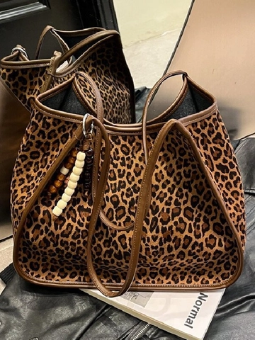 Vintage Suede Large Capacity Tote Bag For Women Retro Leopard Print Shoulder Bag With Beaded Charm Fashion Hobo Bag