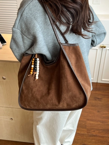 Vintage Suede Large Capacity Tote Bag For Women Retro Leopard Print Shoulder Bag With Beaded Charm Fashion Hobo Bag