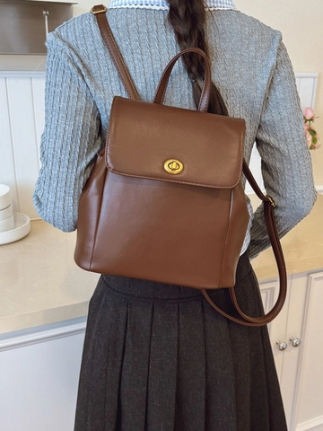 Fashionable PU Leather Women Backpack Turnlock Minimalist Large Capacity Korean Style Commuter Shoulder Bag Lady Travel