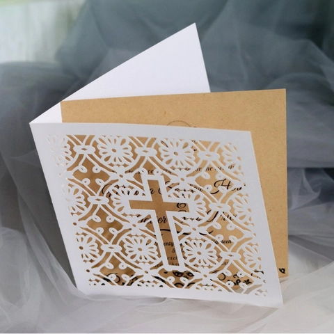Inviti di Nozze con Croce in Stile Europeo Taglio Laser Carta Perlata Biglietto d'Auguri Cavo per Cerimonia di Battesimo