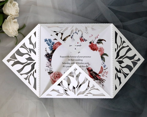 Inviti di Nozze Tagliati al Laser Carta Perlata Intaglio Floreale Motivo a Foglia Eleganti Biglietti per Matrimonio Banchetto Celebrazione