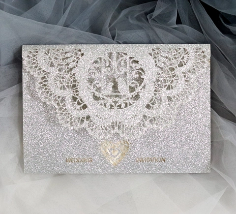 Inviti di Matrimonio in Carta Perlata Luccicante Taglio Laser Con Buste Biglietti Auguri Pizzo Cuore Cavo per Banchetto