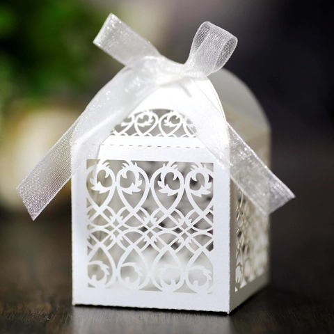 European Style Laser Cut Hollow Out Candy Box Pearlescent Paper Gift Box With Ribbon Bow For Wedding Valentine's Day Party