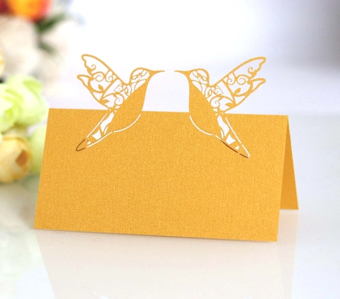 Marque-places Découpe Laser Colibri Papier Perlé Cartes de Table pour Mariage Banquet Décoration de Table de Fête