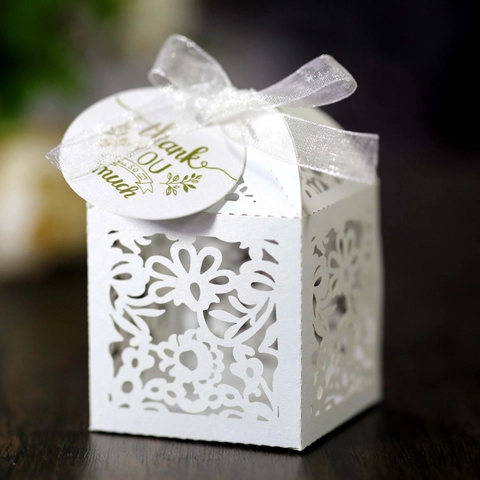Laser Cut Floral Paper Favor Box With Ribbon European Hollow Candy Chocolate Gift Box For Wedding Party Celebration