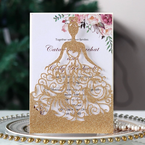 Inviti di Nozze Tagliati al Laser Glitterati a Forma di Abito Intagliati in Carta Perlata Biglietti d'Auguri Con Buste Pagine Interne per Matrimonio Festa Banchetto